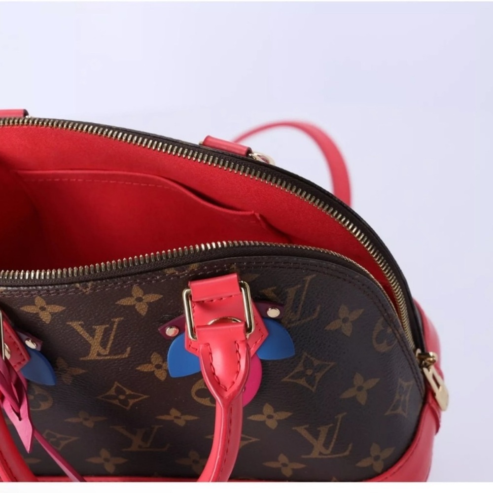 Louis Vuitton Monogram Red and Brown Shoulder/cross-bag.